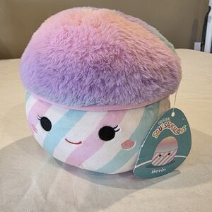 NWT squishmallows “Bevin ” snow cone  7” plush Rainbow Colors